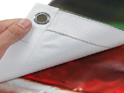 龙南喷绘和刀刮布的工艺区别。